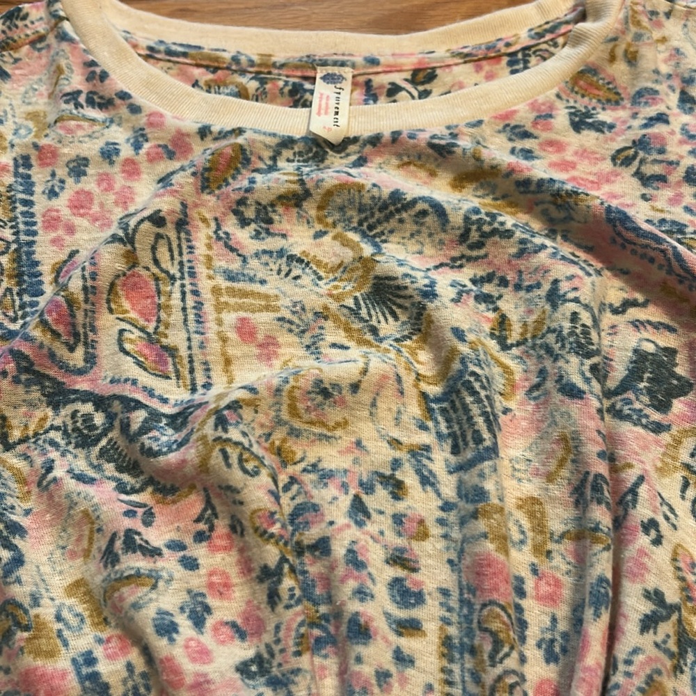 Free People cropped twist front tank. Floral Pattern. Size small. Like new. - Picture 3 of 5